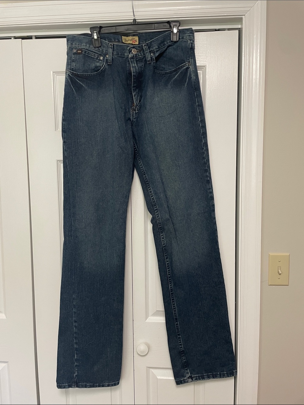 NWOT Wrangler 20X Style 33 extreme relaxed. Size 33” X 38”
